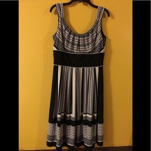 Women’s patterned dress size 10.